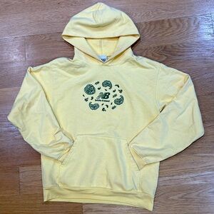Bricks & Wood x New Balance hoodie size medium